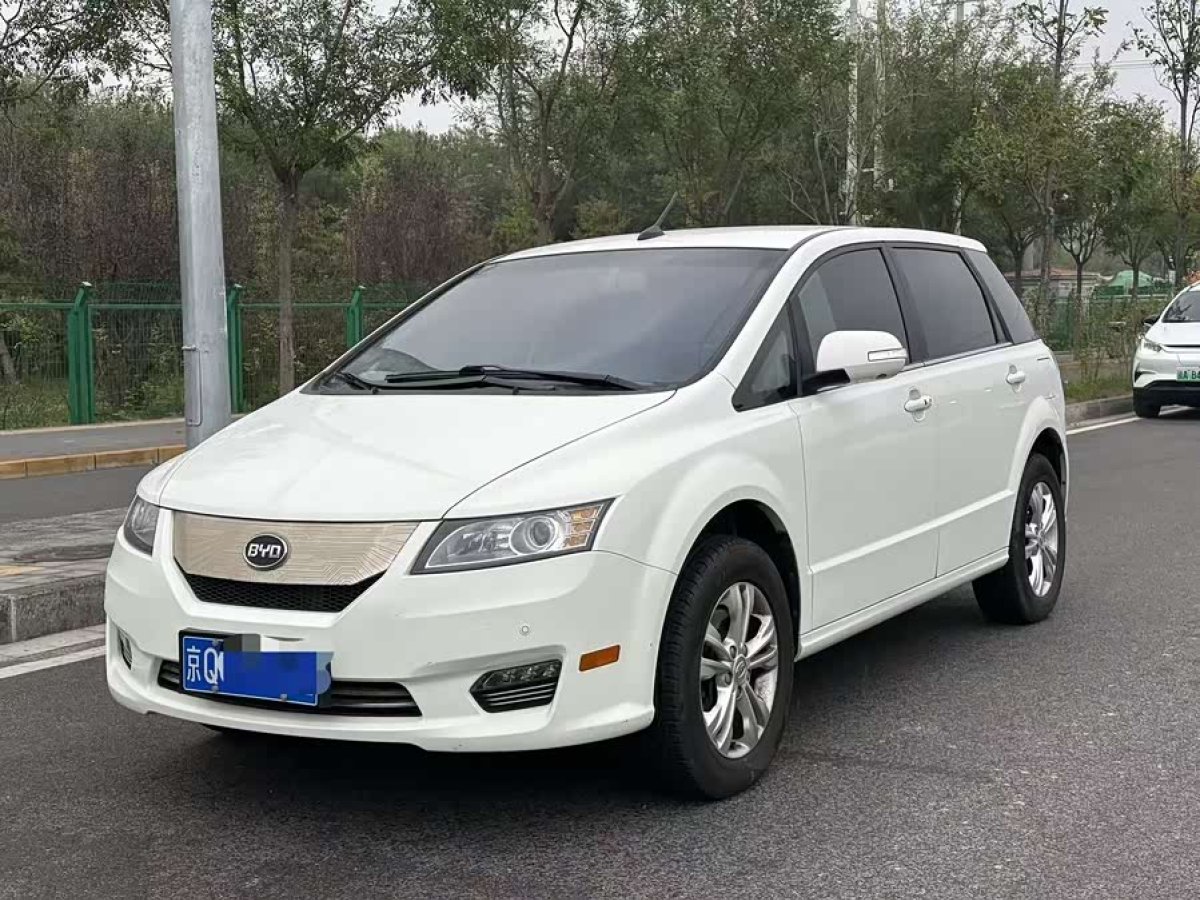 BYD e6 2016 #2 BYD e6 2016 car image #2