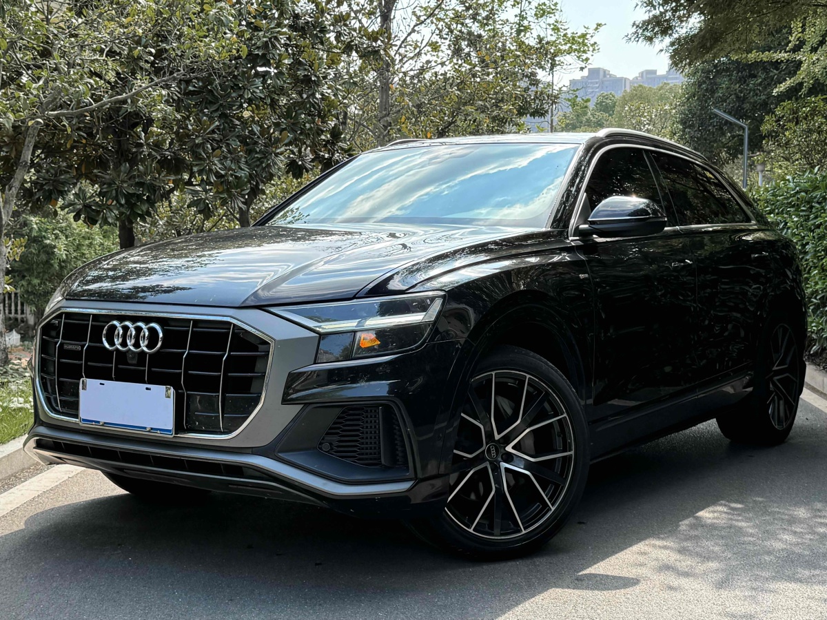 Audi RS Q8 2019 #2 Audi RS Q8 2019 car image #2
