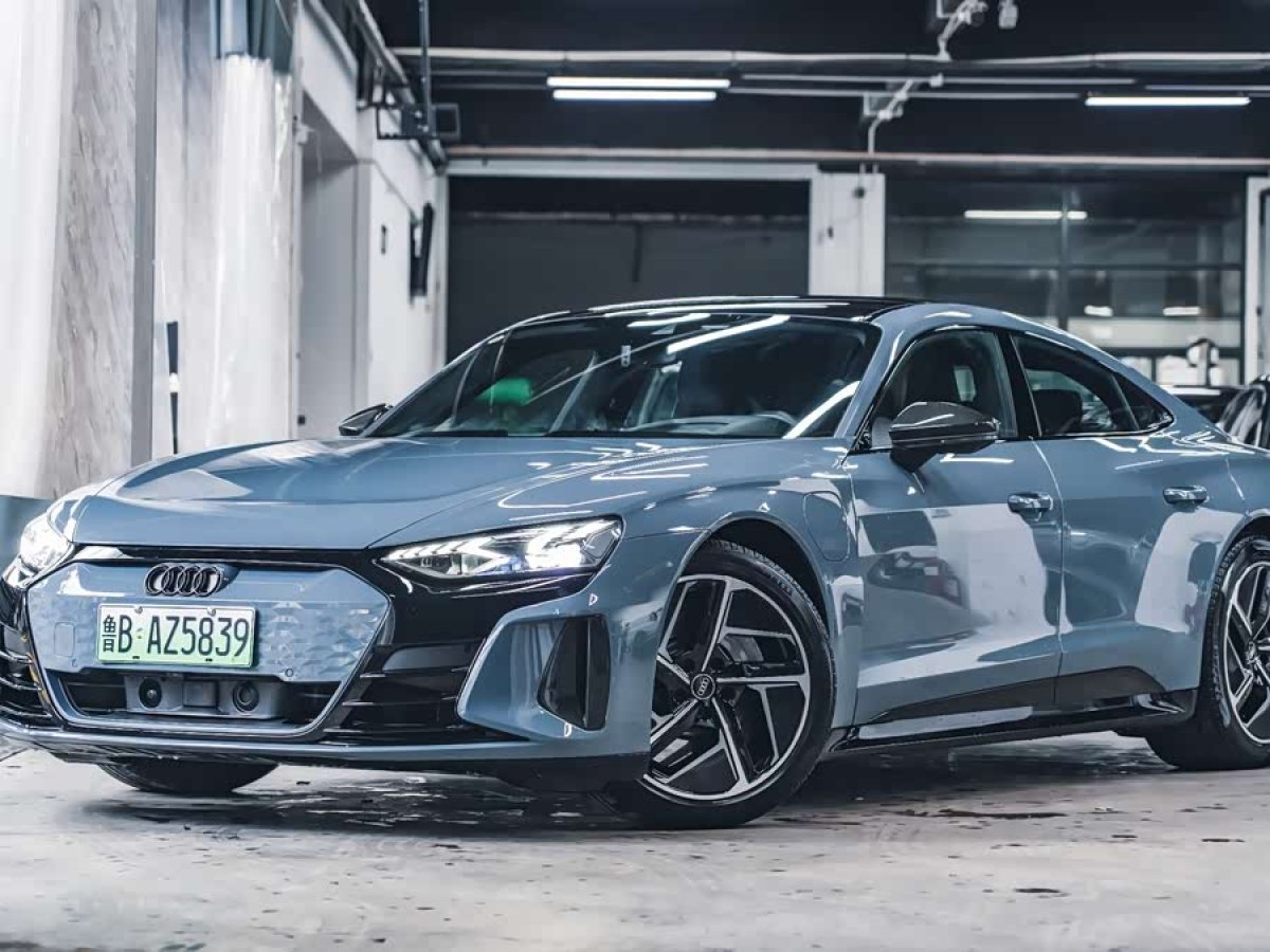 Audi RS e-tron GT 2023 car image #2