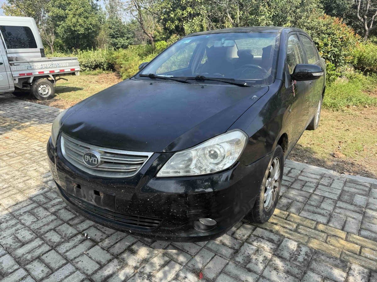 BYD G3 2015 imagem de carro #2