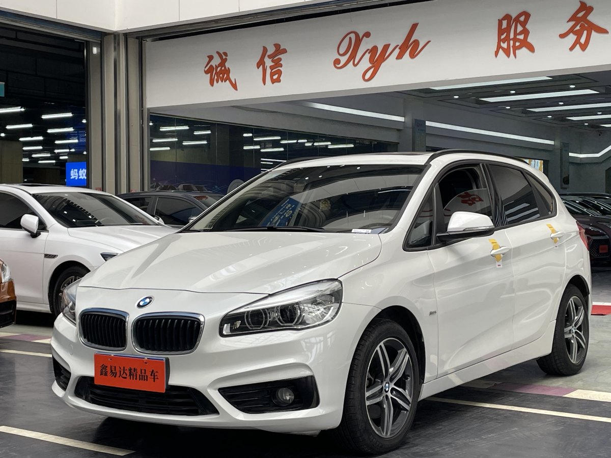 BMW 2 Series Tourer 2017 صورة سيارة #2