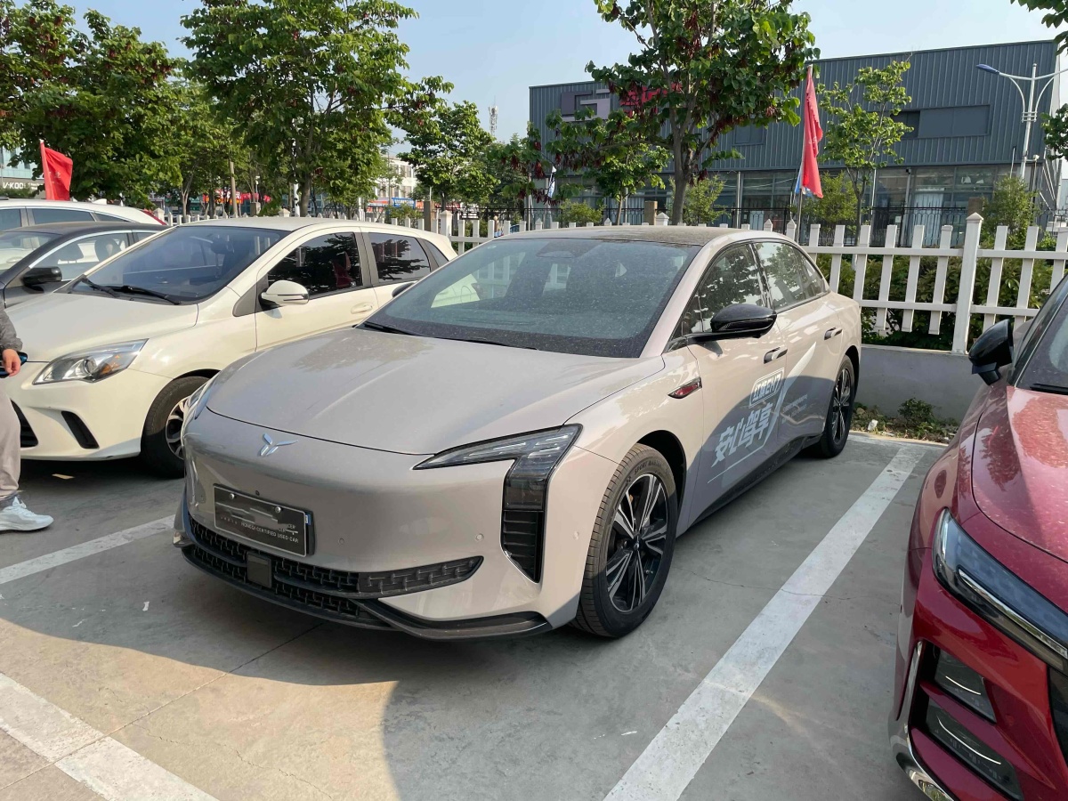 HongQi EH7 2024 #2 HongQi EH7 2024 car image #2