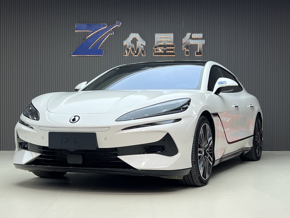 Denza Z9GT 2024 #2 Denza Z9GT 2024 car image #2