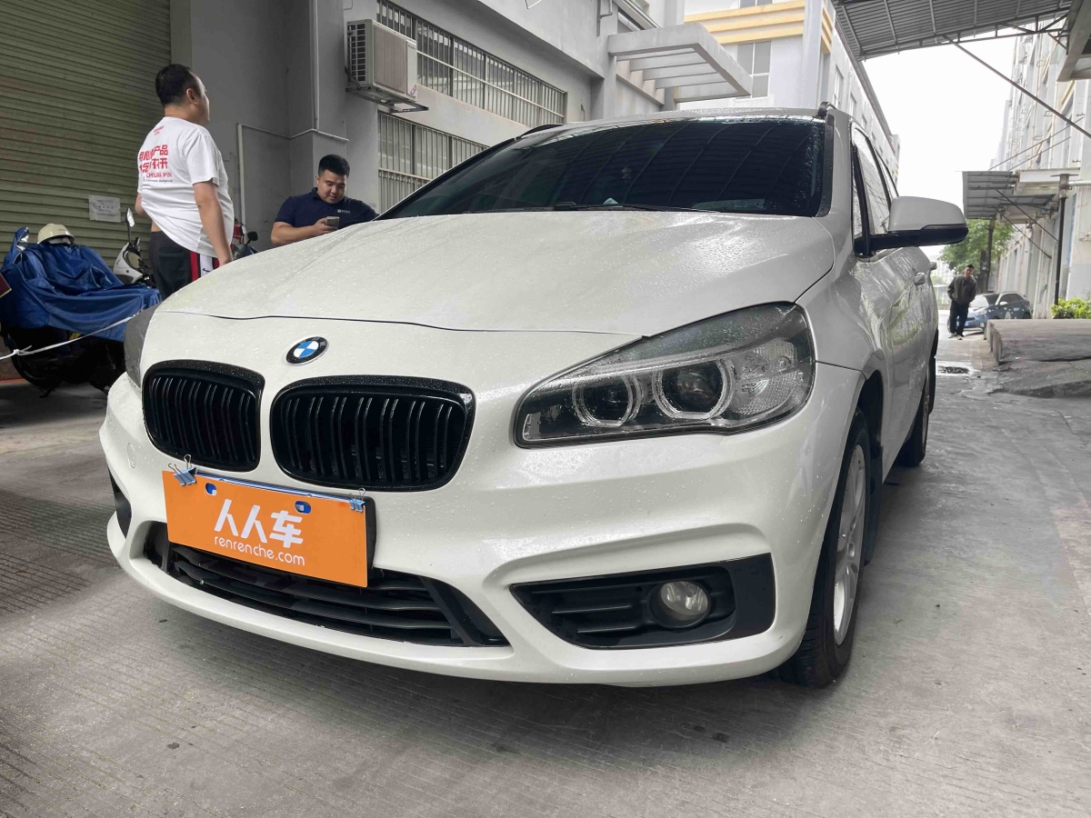 BMW 2 Series Tourer 2017 car image #2