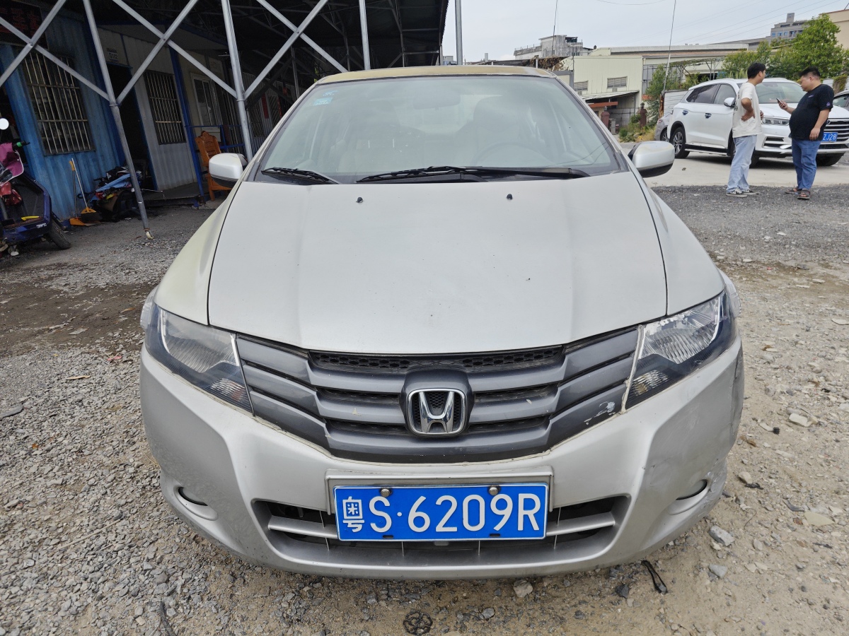 Honda City Classic 2010 car image #2