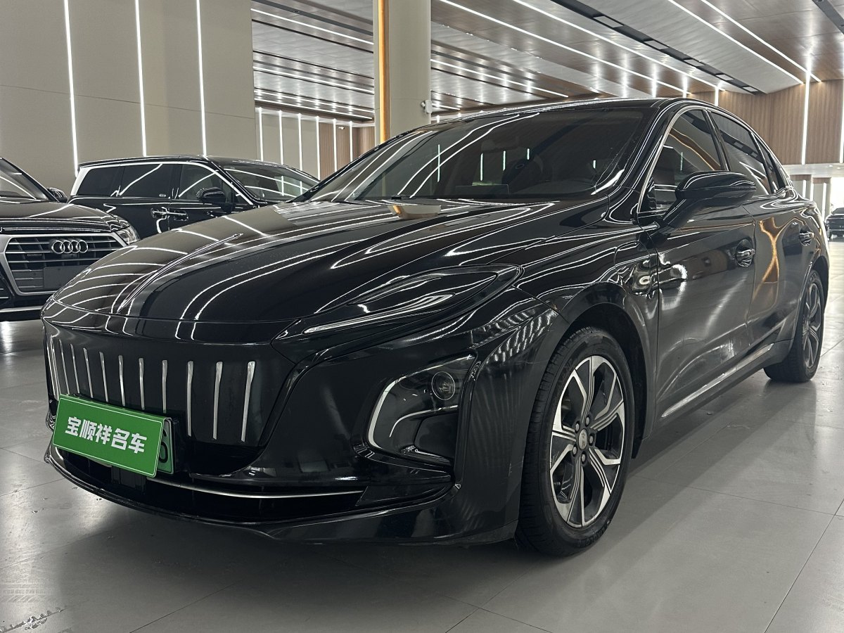 HongQi E-QM5 2022 car image #2