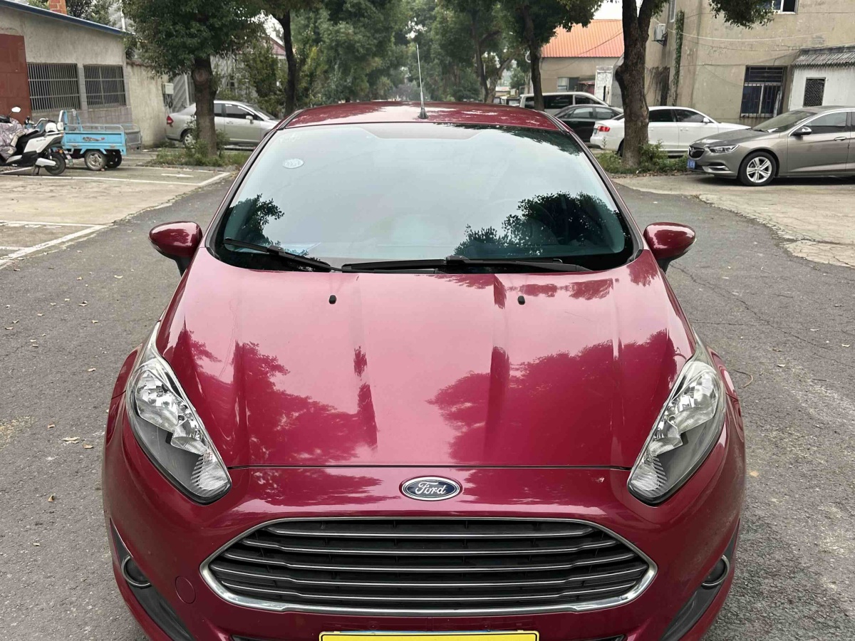 Ford Fiesta (Imported) 2015 immagine di auto #2