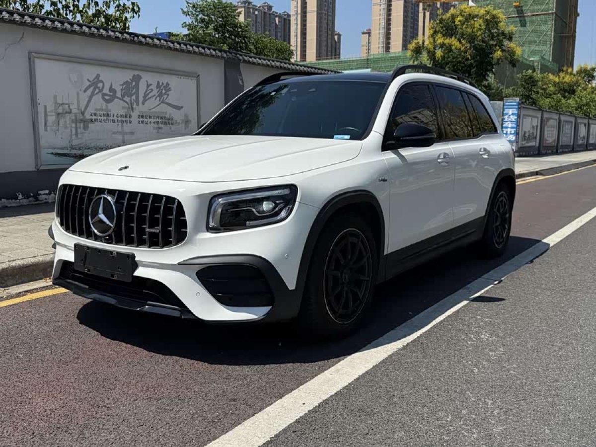 Mercedes-Benz GLB AMG 2021 car image #2