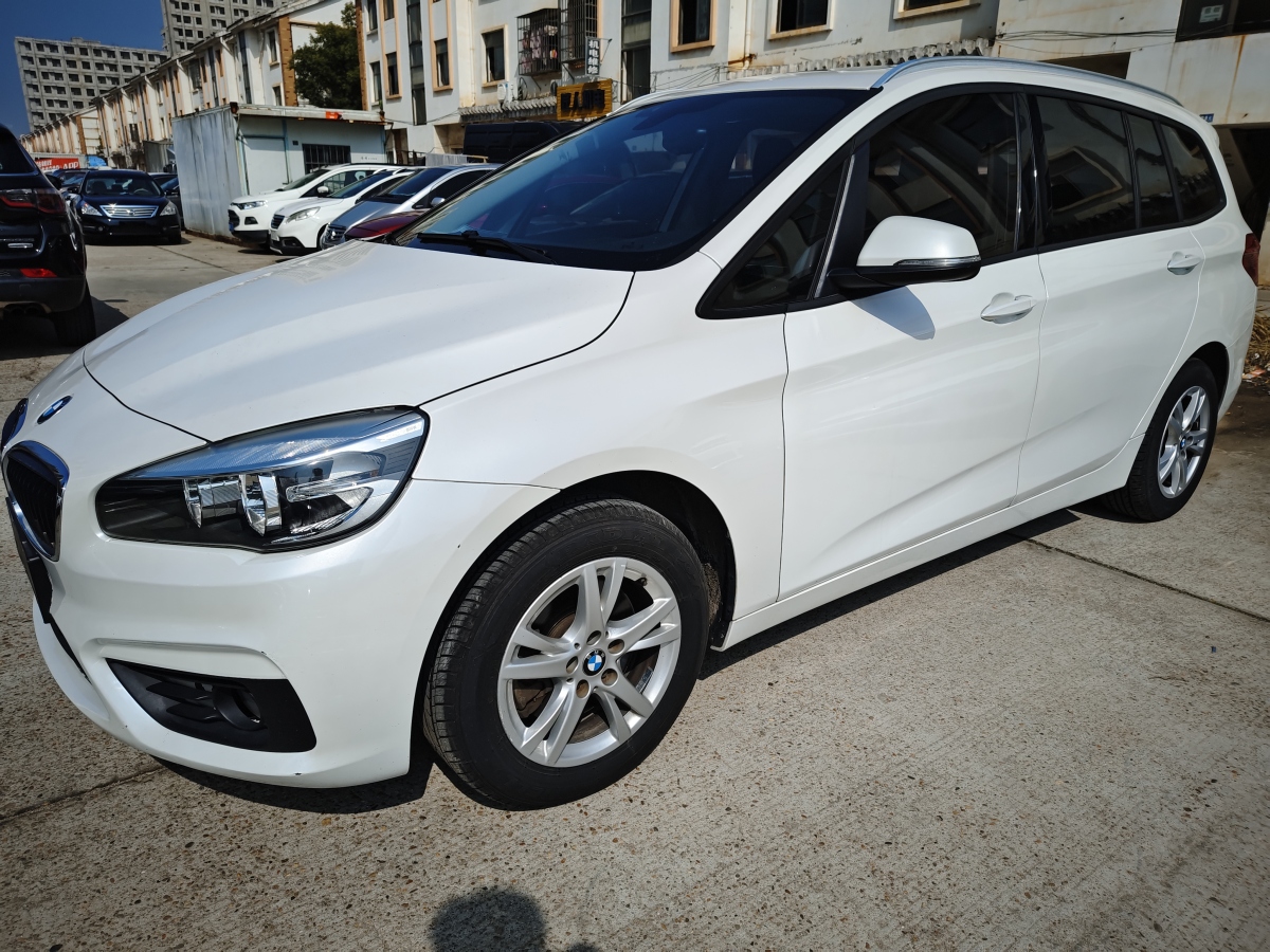 BMW 2 Series Gran Tourer 2017 صورة سيارة #2