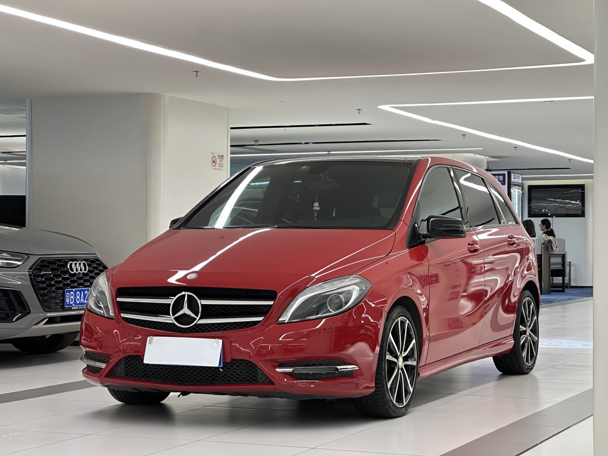 Mercedes-Benz B Class 2012 car image #2