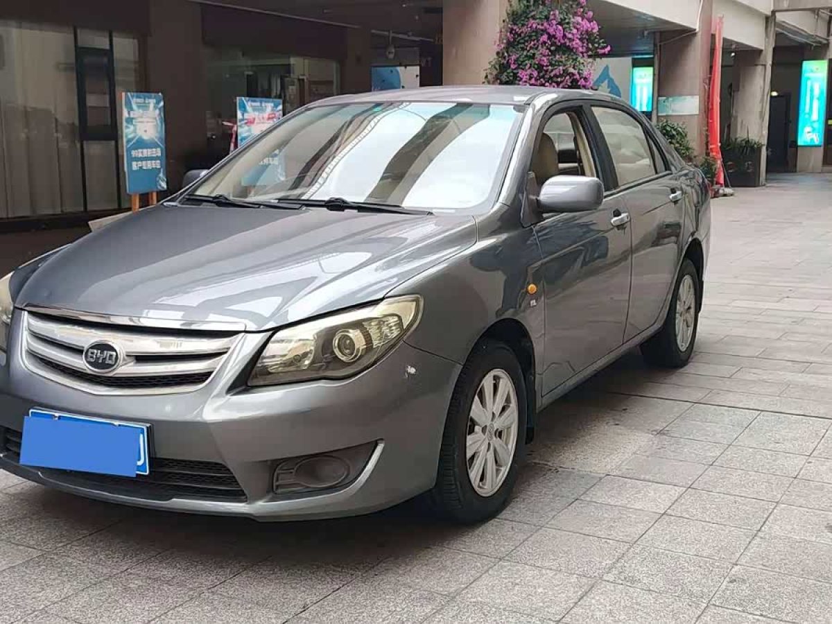 BYD L3 2014 immagine di auto #2