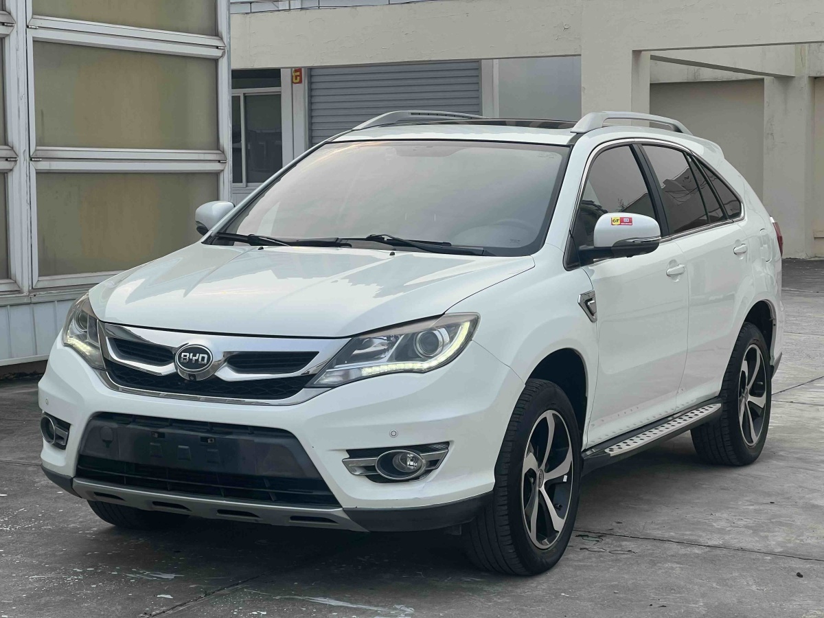 BYD S7 2015 car image #2