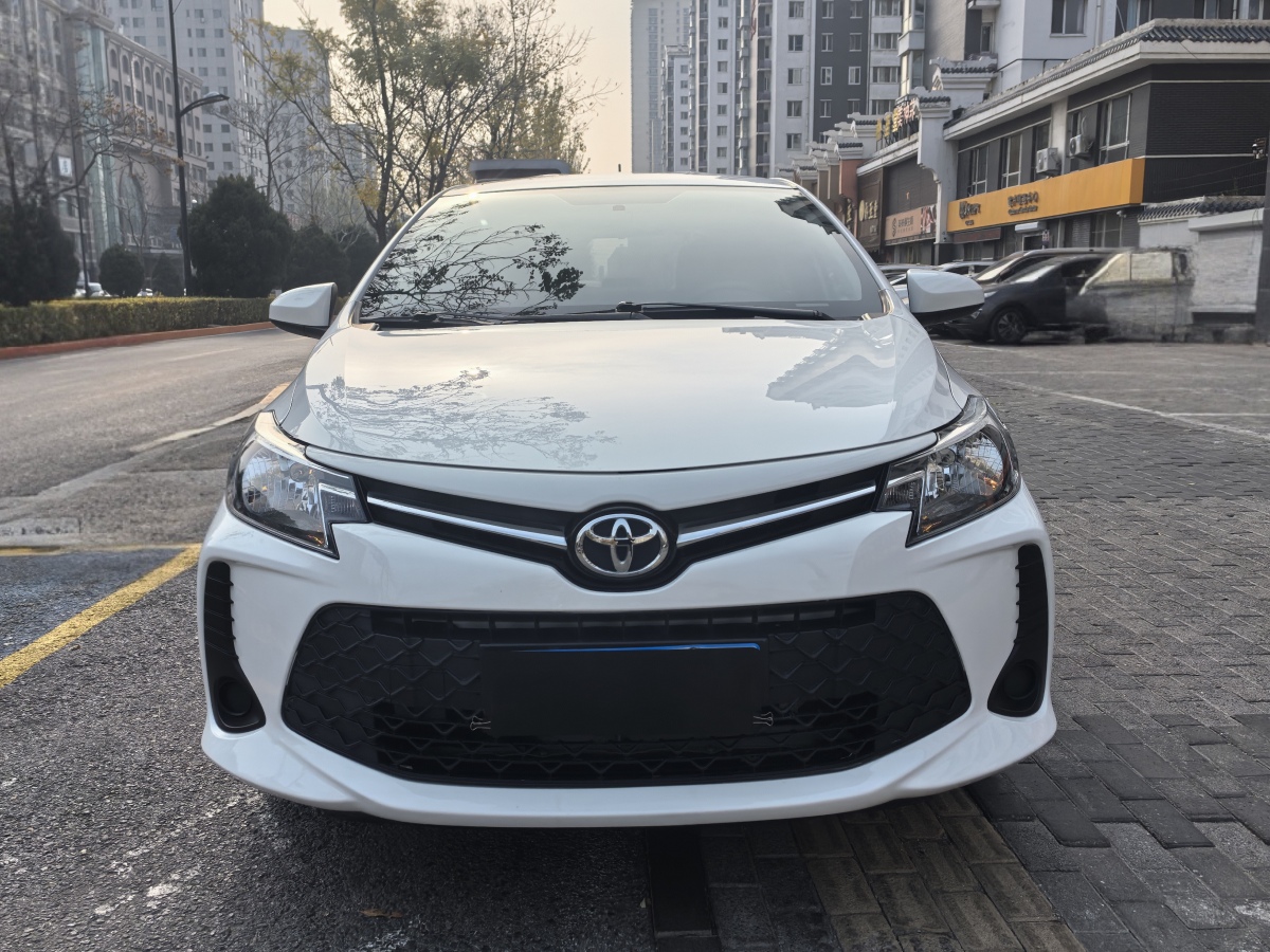 Toyota Vios FS 2021 immagine di auto #2