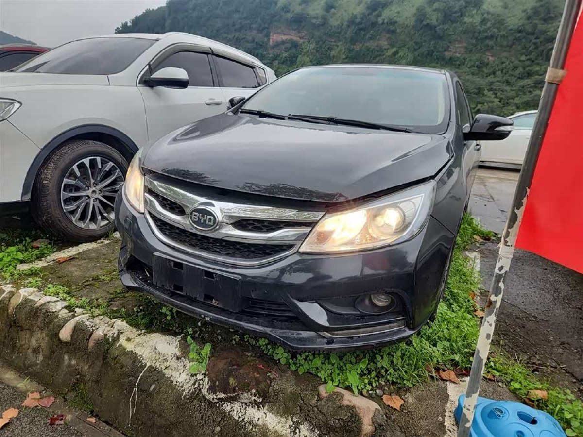 BYD SuRui 2015 #2 BYD SuRui 2015 car image #2