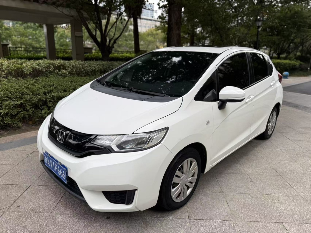 Honda Fit 2016 car image #2