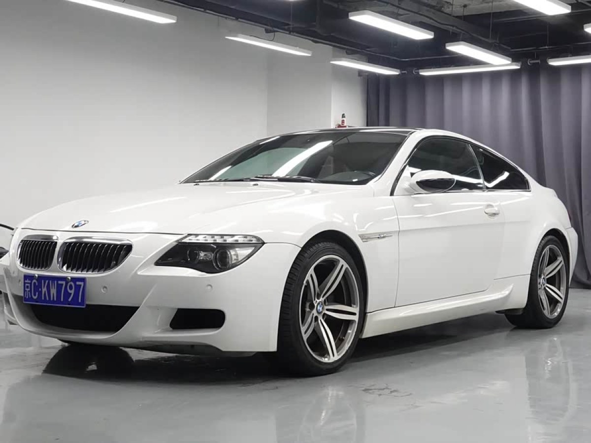 BMW M6 2008 car image #2