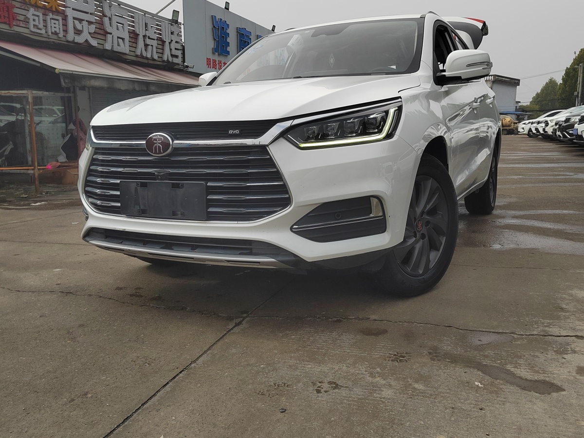 BYD Song 2018 car image #2