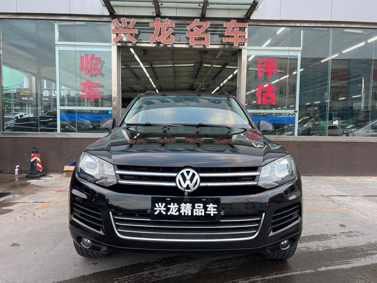 Volkswagen Touareg 2014 car image #2