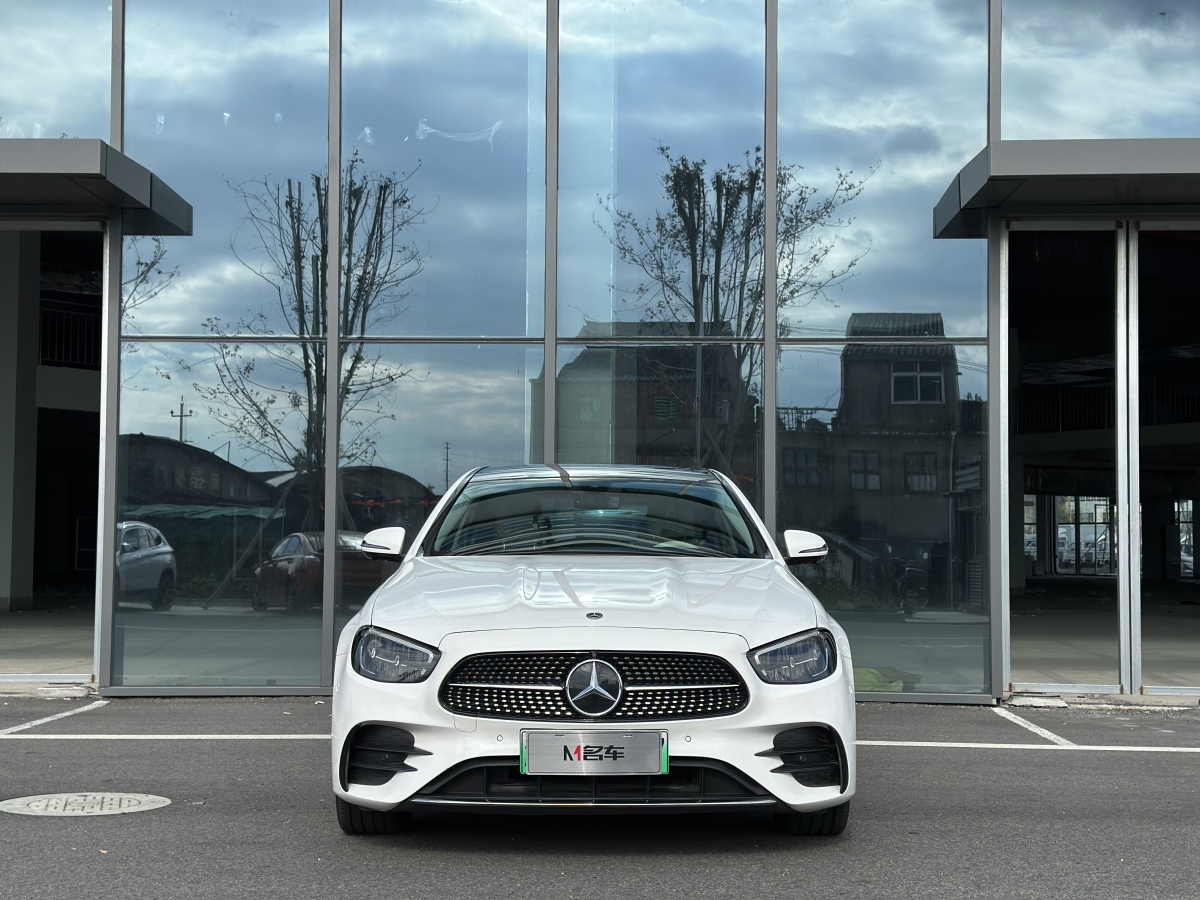 Mercedes-Benz E Class New Energy 2022 car image #2