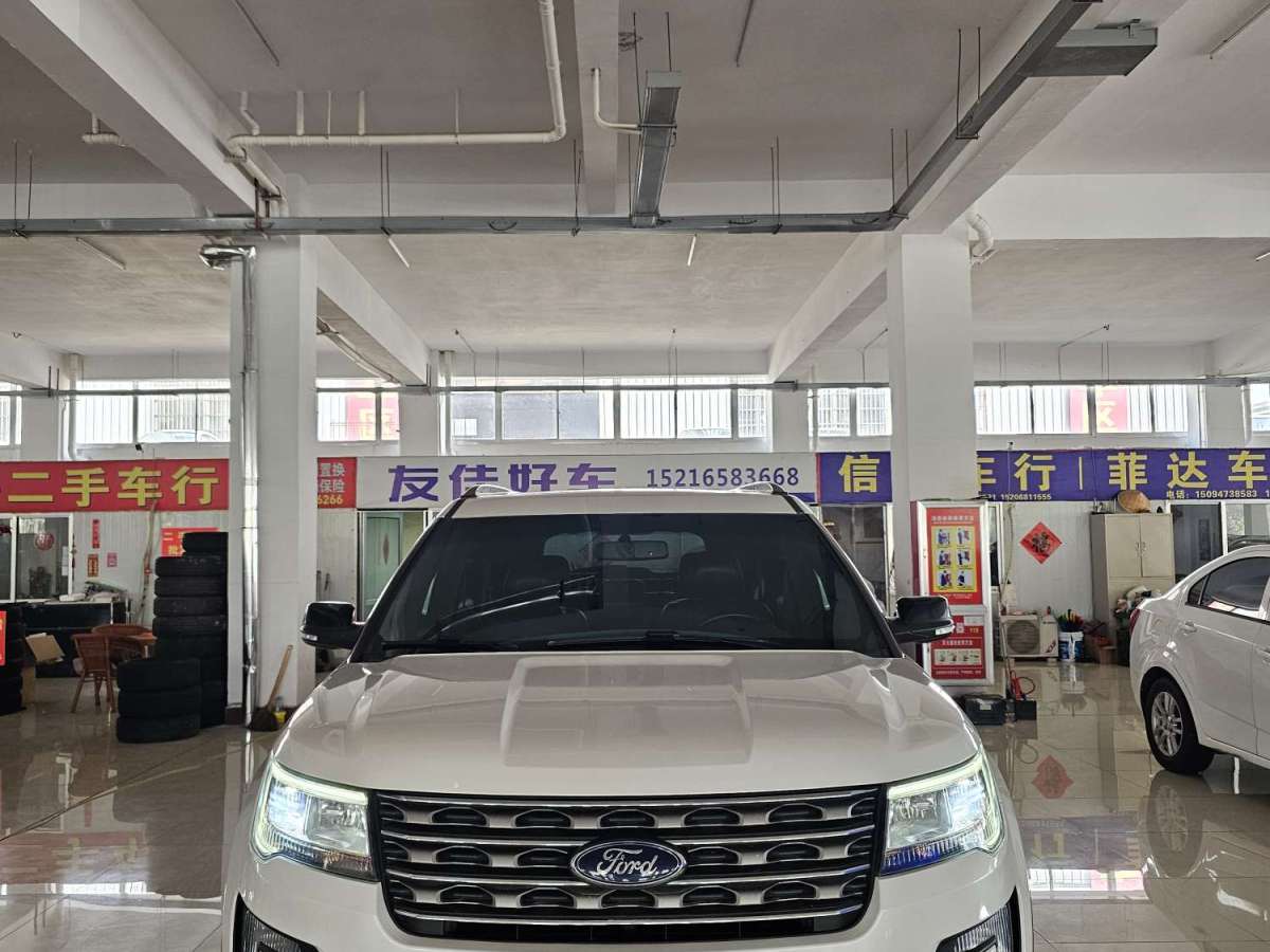 Ford Explorer 2016 car image #2