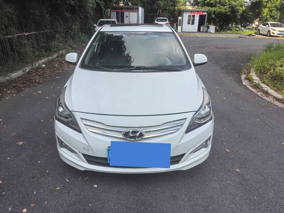 Hyundai Reina Hatchback 2015 #2 Hyundai Reina Hatchback 2015 immagine di auto #2
