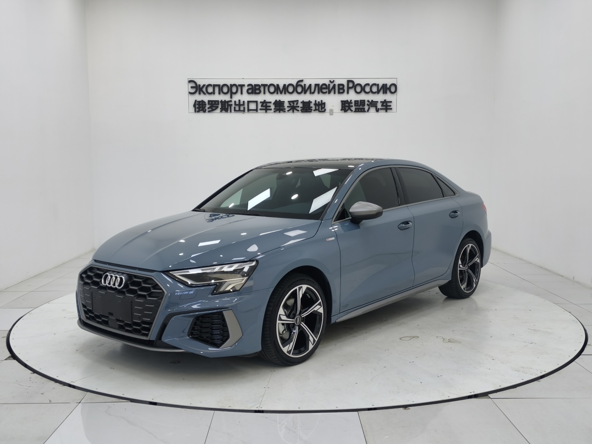 Audi RS 3 2023 car image #2