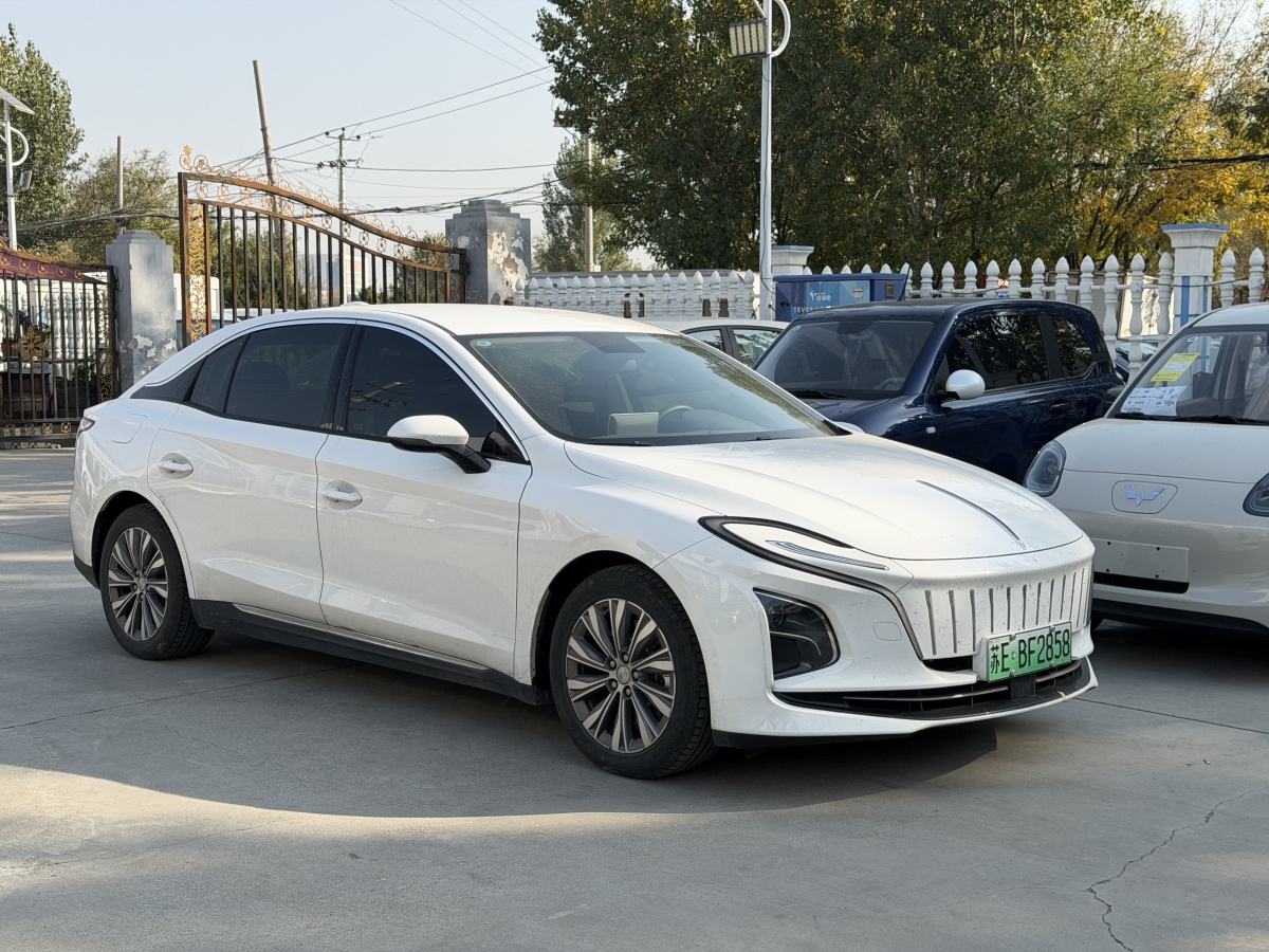 HongQi E-QM5 2024 car image #2