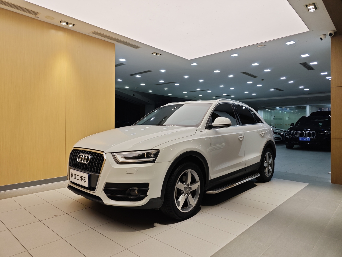 Audi Q3 (Imported) 2015 car image #2