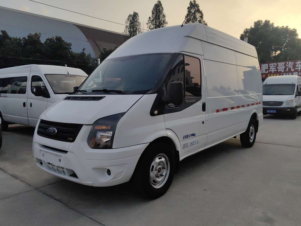 Ford Transit 2017 #2 Ford Transit 2017 car image #2