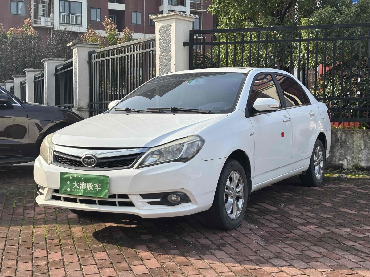 BYD F3 2014 car image #2