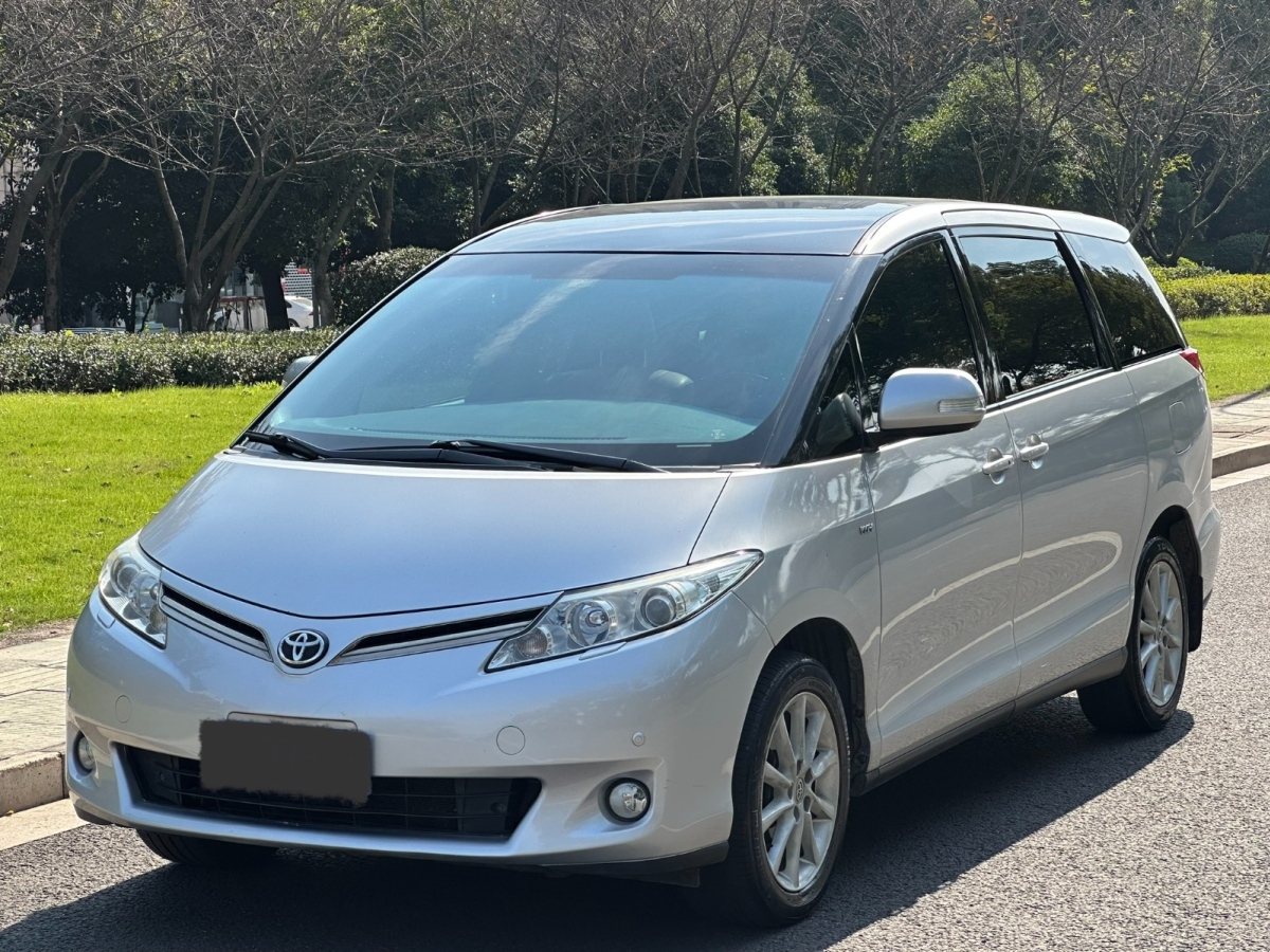 Toyota Previa 2014 car image #2