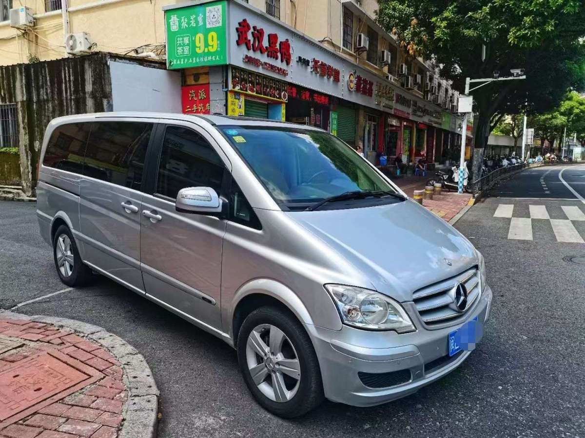 Mercedes-Benz Viano (Imported) 2012 immagine di auto #2