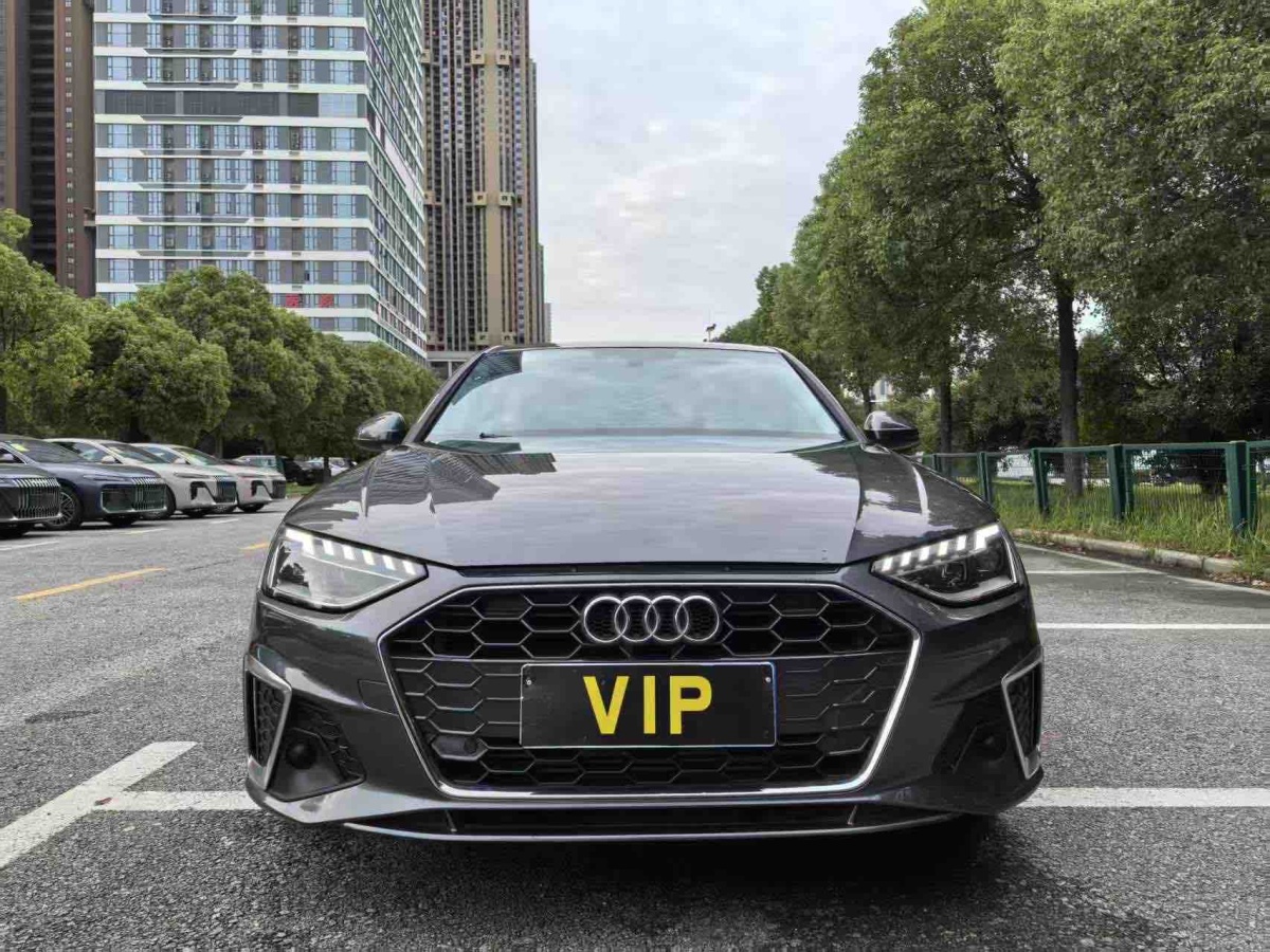 Audi A4 2021 car image #2