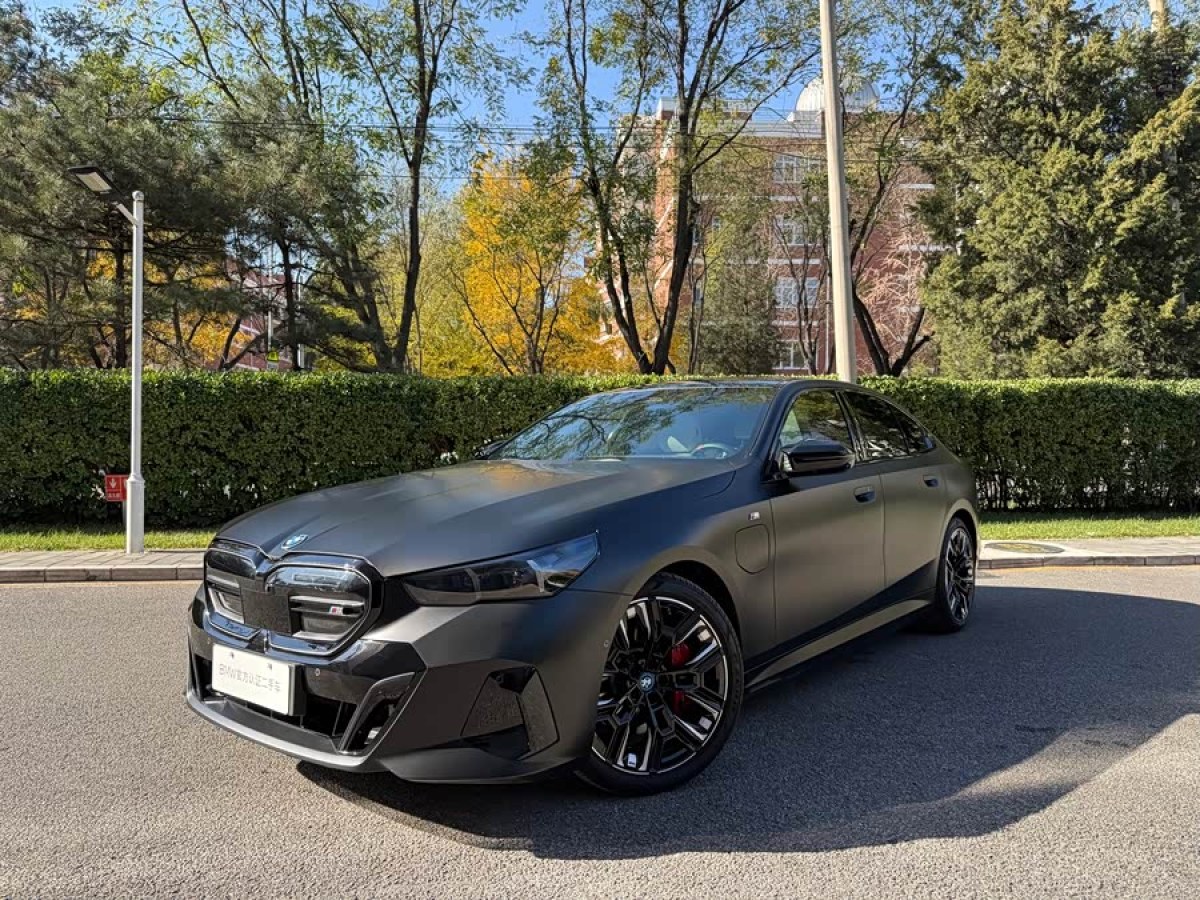 BMW i5 M60 2025 car image #2
