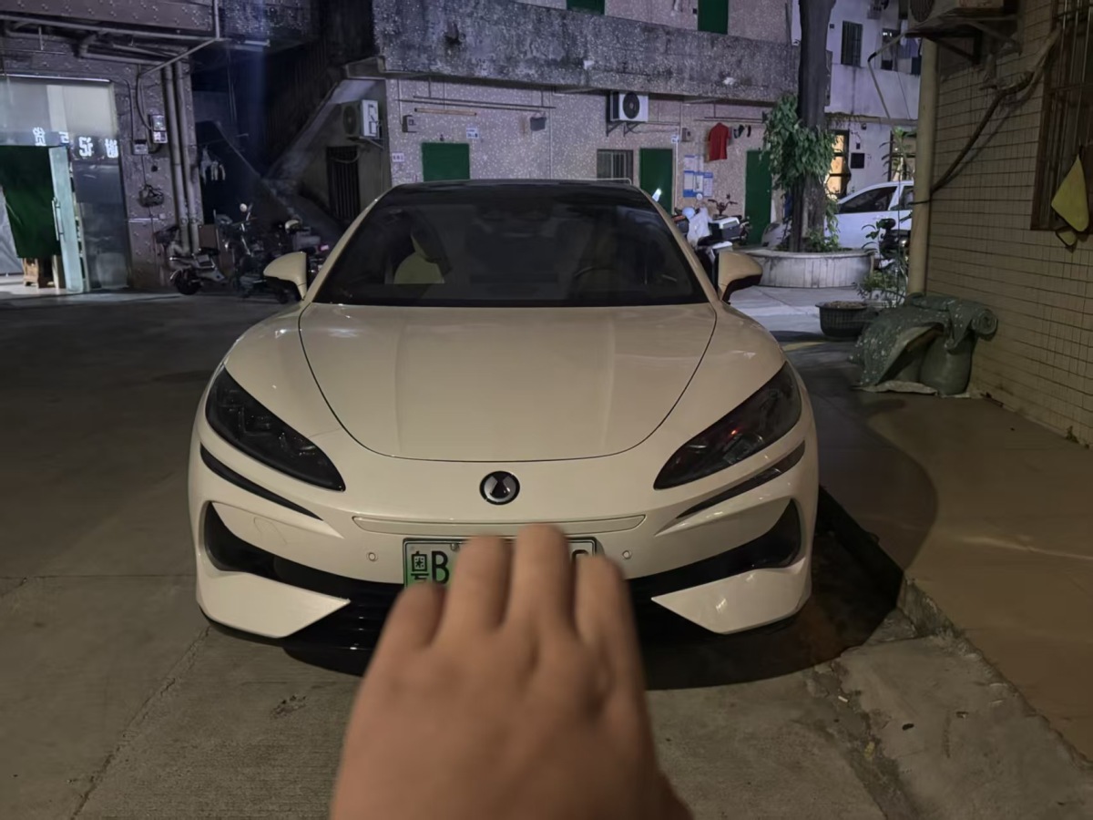 Denza Z9GT 2024 immagine di auto #2