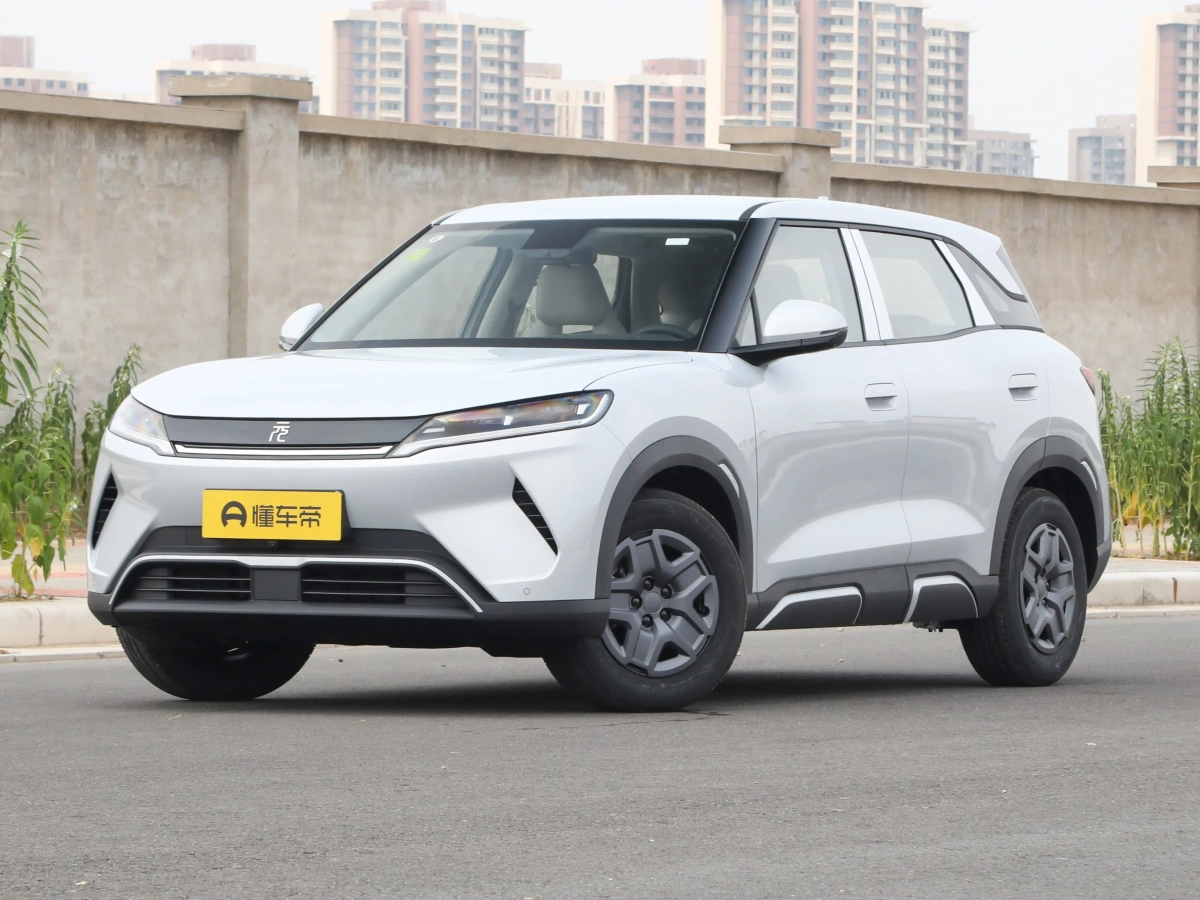 BYD Yuan 2025 car image #2