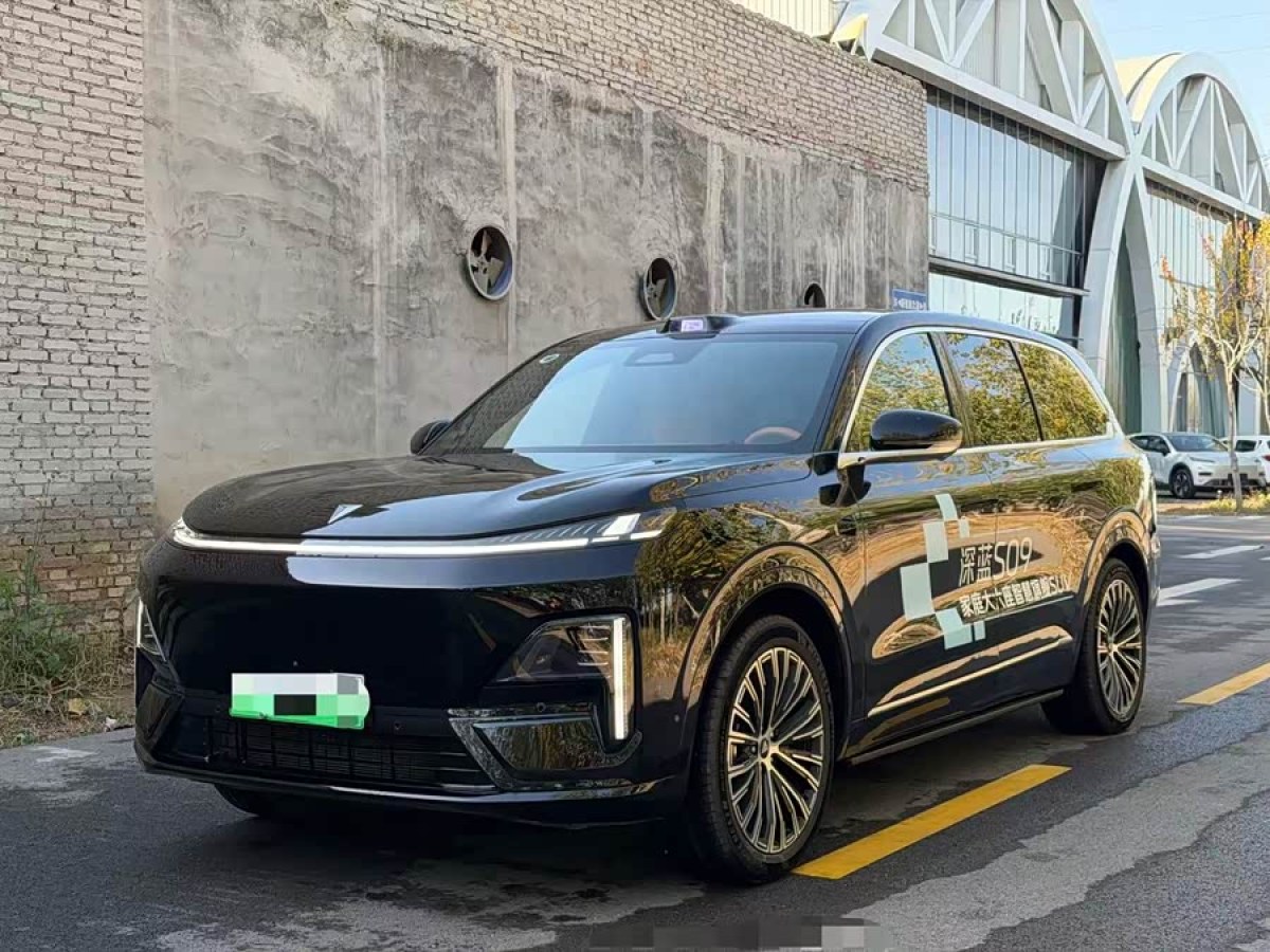 Deepal S09 2025 car image #2