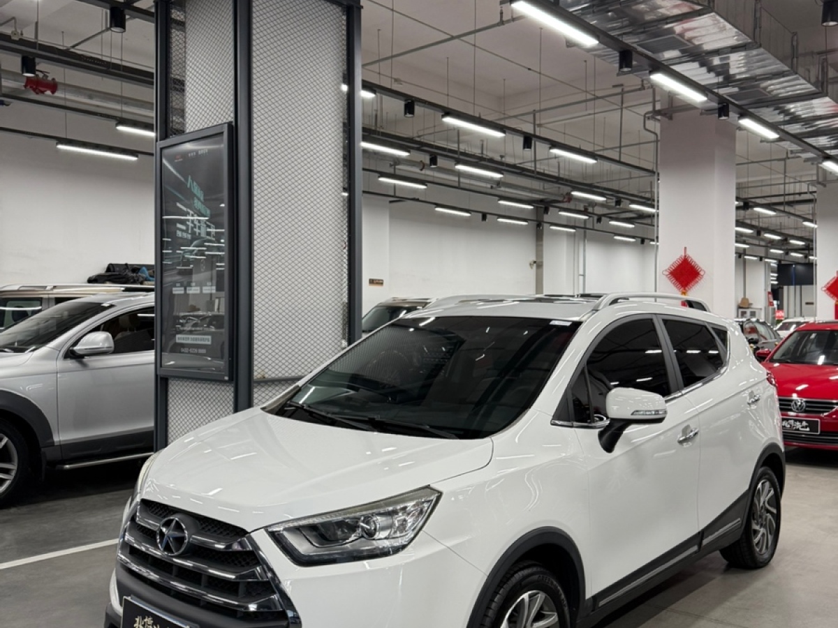 JAC 2015 #2 JAC 2015 car image #2