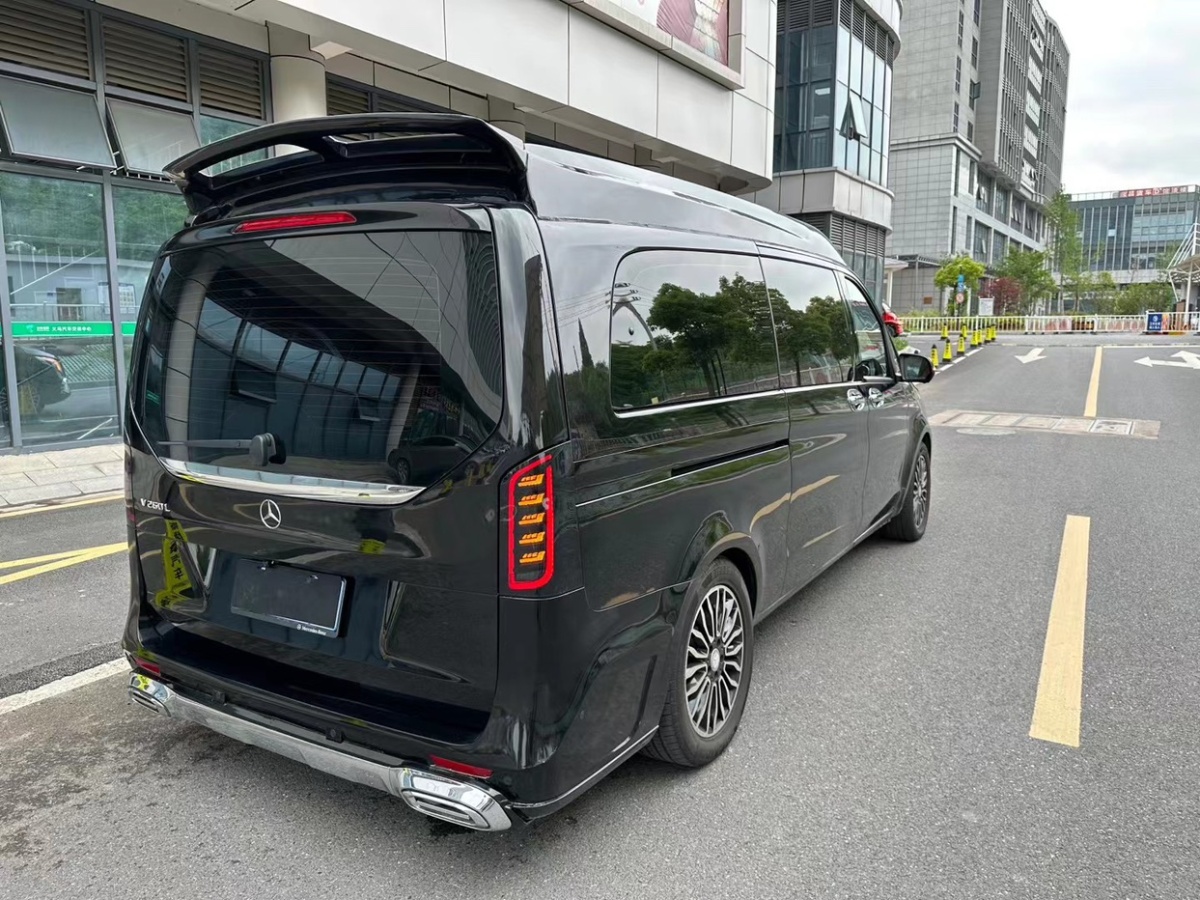 Mercedes-Benz V Class 2019 car image #2