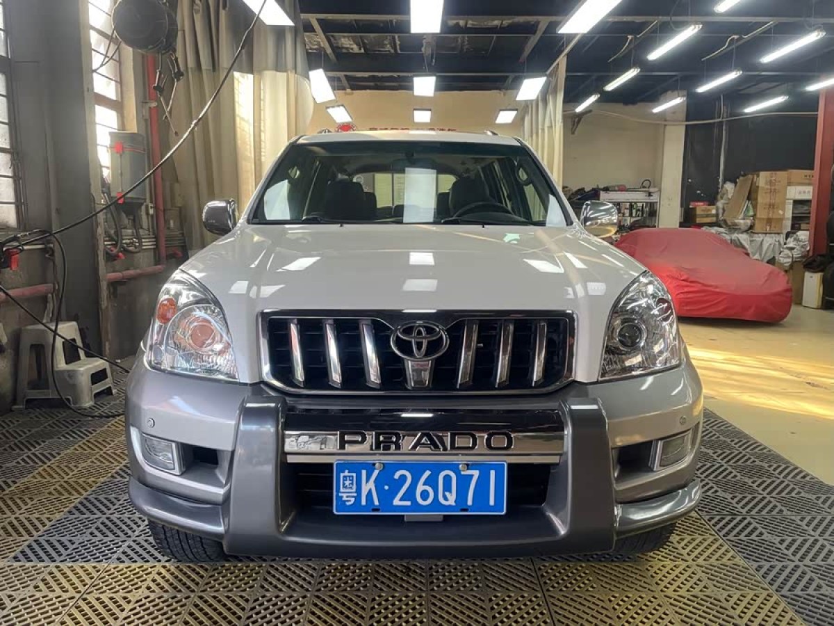 Toyota Land Cruiser Prado 2004 #2 Toyota Land Cruiser Prado 2004 car image #2