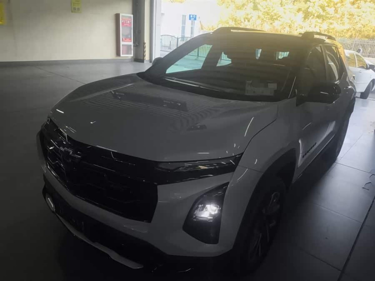 Chevrolet Equinox Plus 2025 #2 Chevrolet Equinox Plus 2025 car image #2