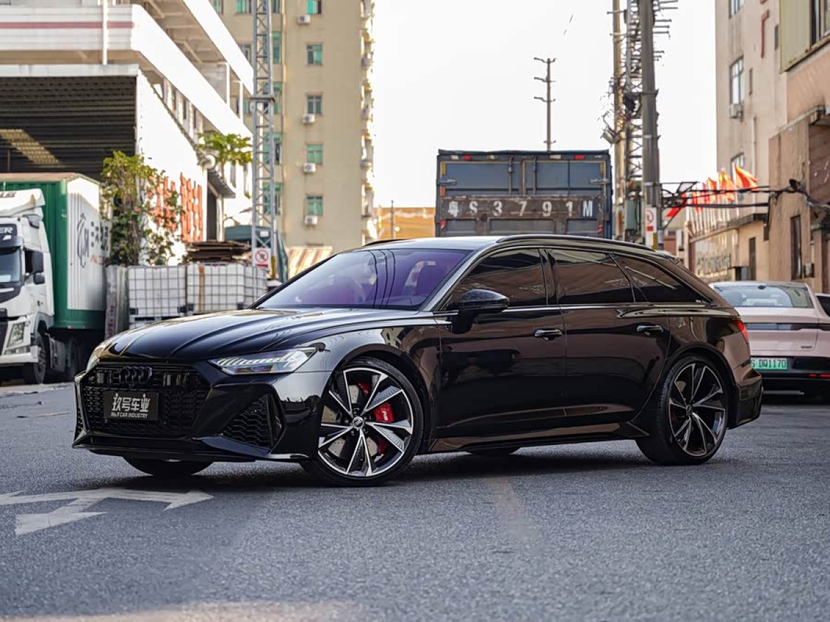Audi RS 6 2023 car image #2