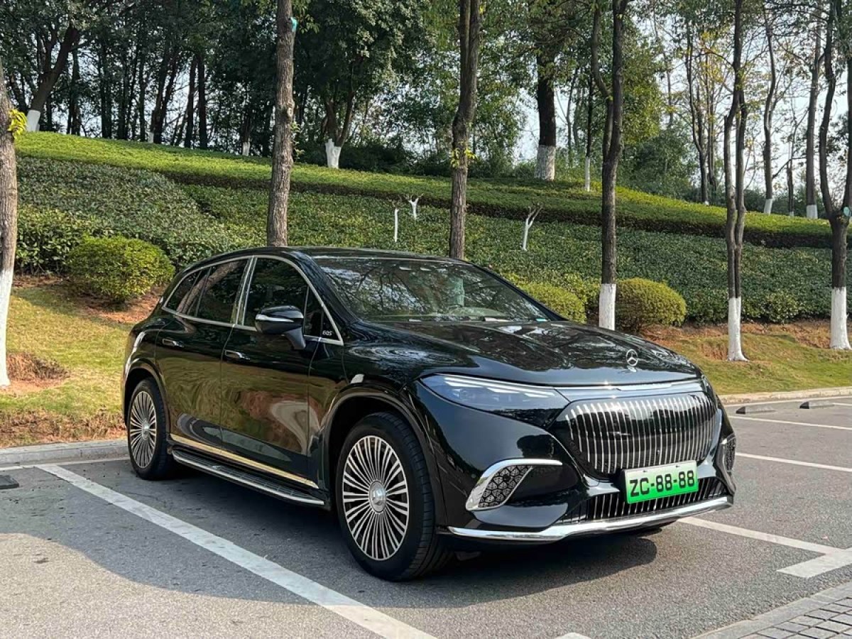 Mercedes-Benz MaybachEQS SUV 2025 car image #2