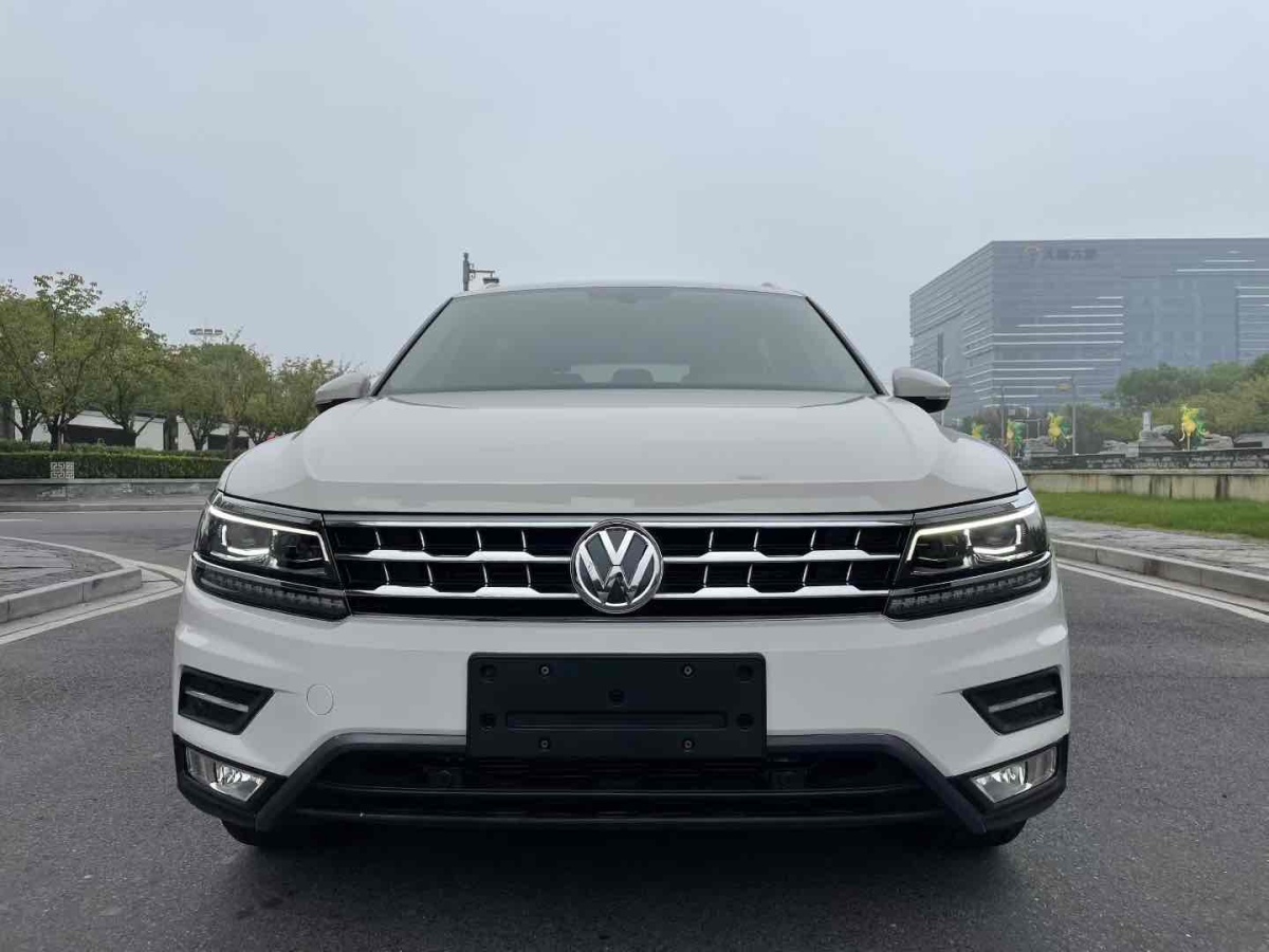 Volkswagen Tiguan X 2018 car image #2