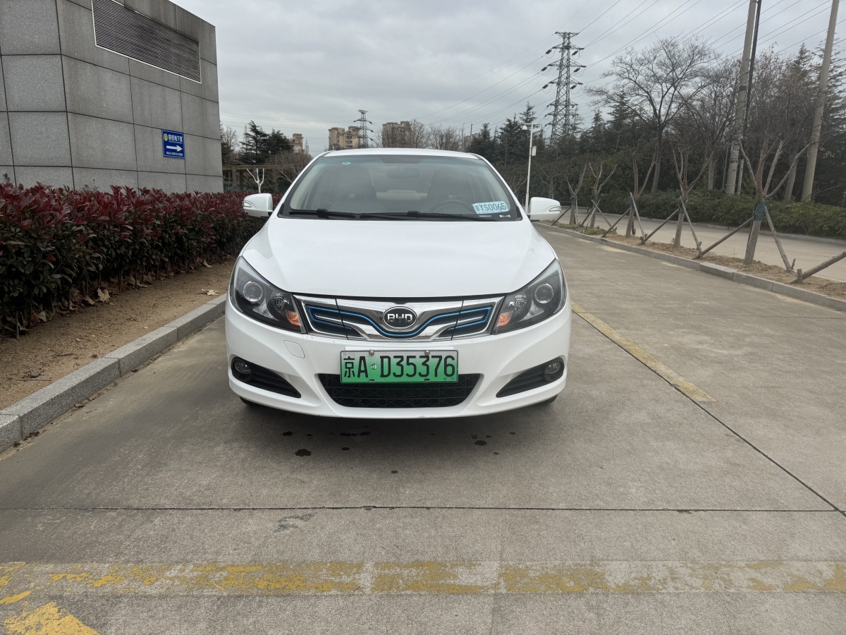 BYD e5 2018 car image #2