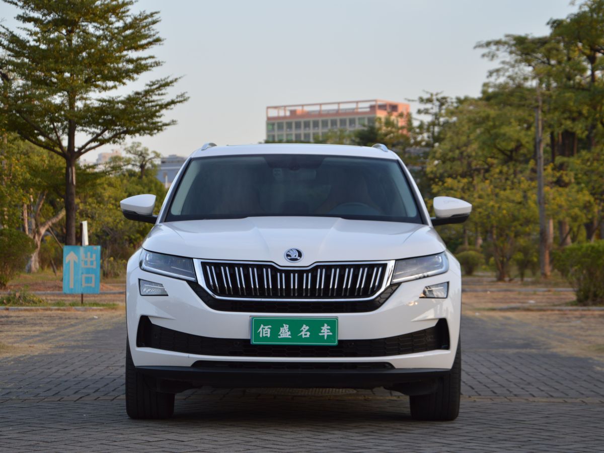 Skoda Kodiaq GT 2020 изображение автомобиля #2