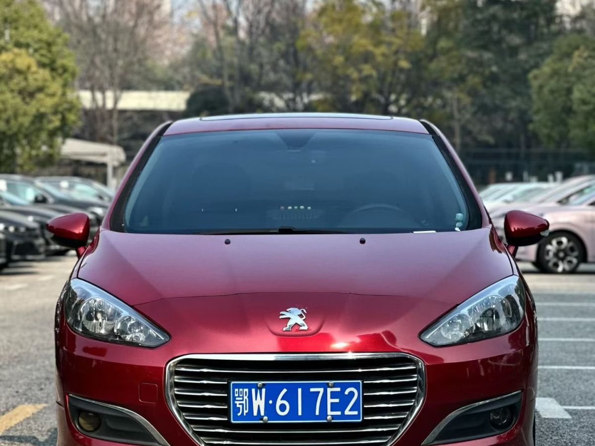 Peugeot 308 2014 car image #2