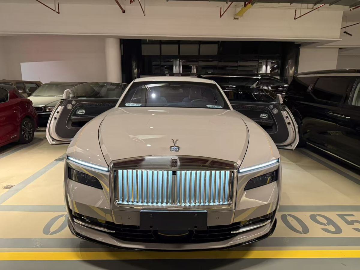 劳斯莱斯 闪灵 2024 汽车图片 #2