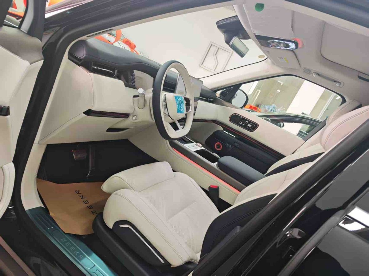 Zeekr X 2025 #2 Zeekr X 2025 car image #2