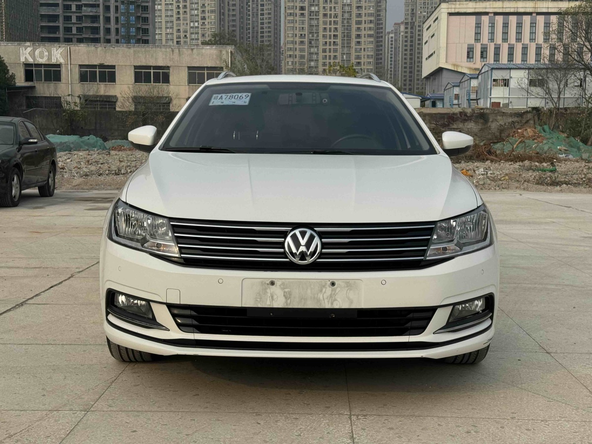 Volkswagen Gran Lavida 2016 immagine di auto #2